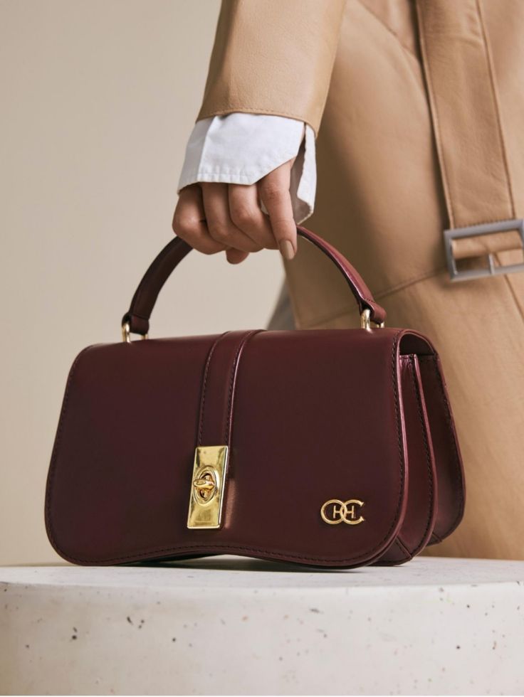 HANDBAGS